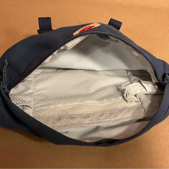 Fjallraven Ulvo Large 4L Hip Pack Blue - Picture 6 of 12